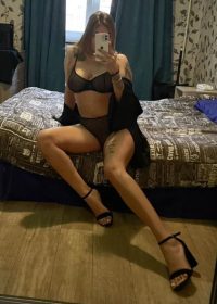 Проститутка Варенька 19 лет, у метро Купчино  +7(981)827-05-47 - фото 3